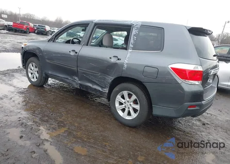 2011 Toyota Highlander Base V6 из США, поврежденный, VIN 5TDBK3EH2BS072529